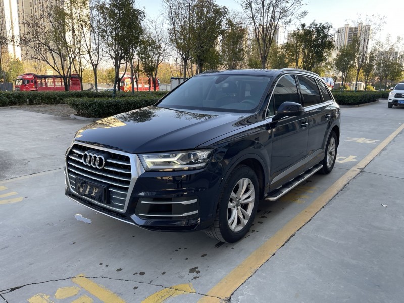 济宁16年奥迪Q77