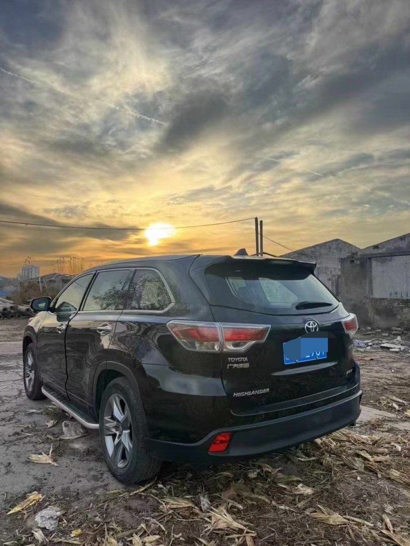 鹤壁18年丰田汉兰达2