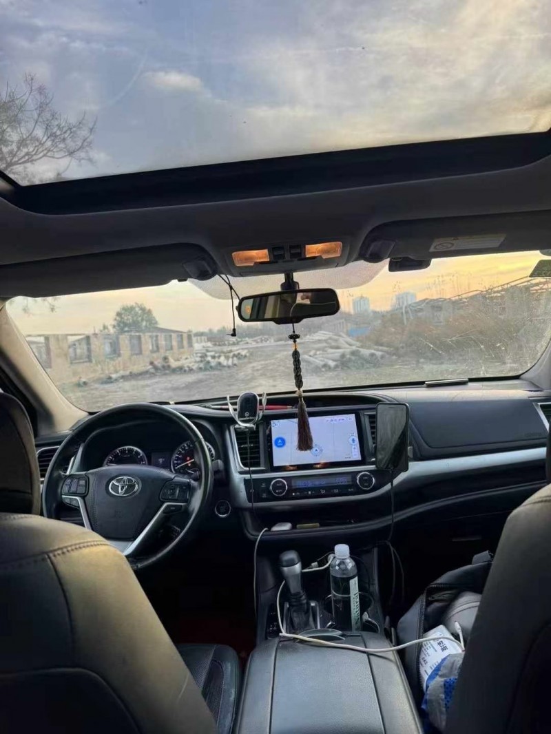 鹤壁18年丰田汉兰达6