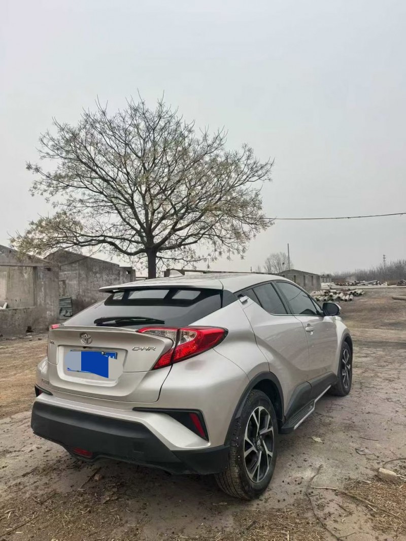 鹤壁21年丰田CHR2