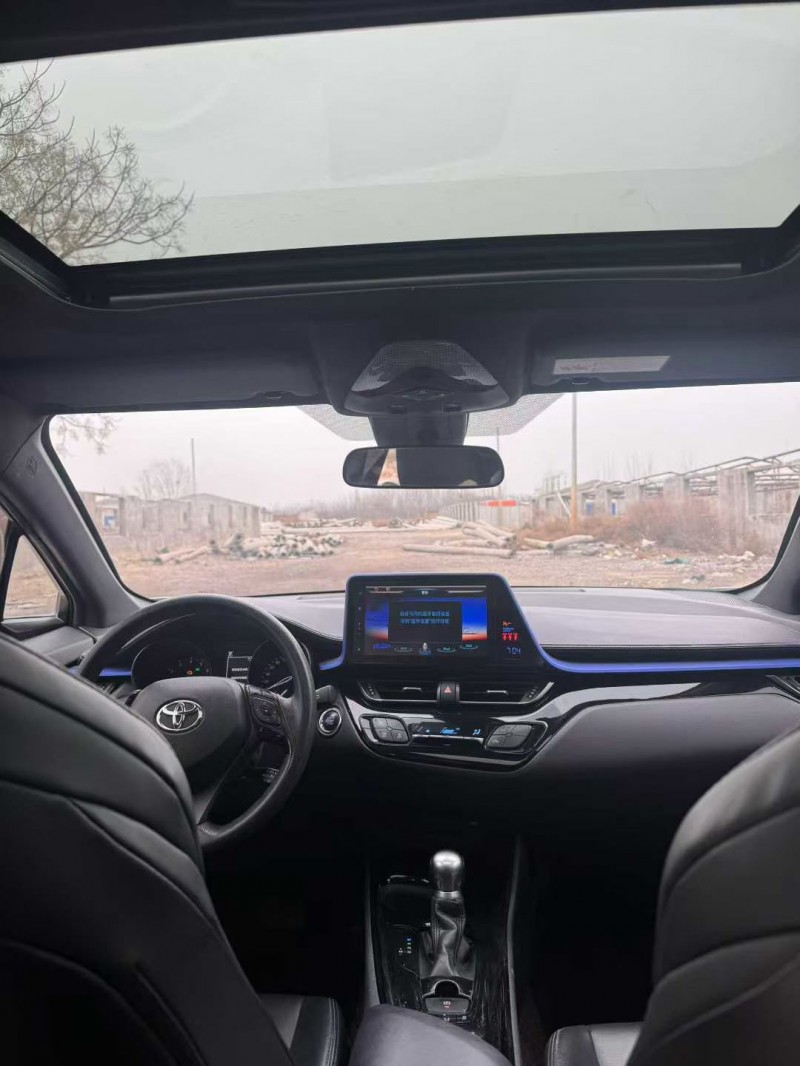 鹤壁21年丰田CHR9