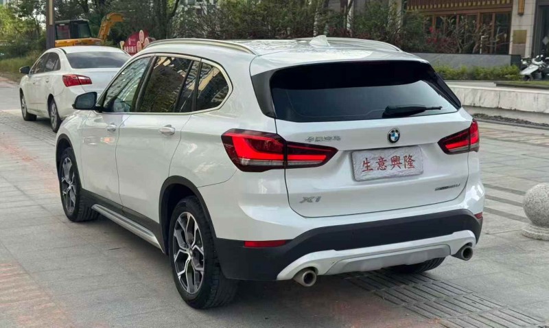 广州22年宝马X17