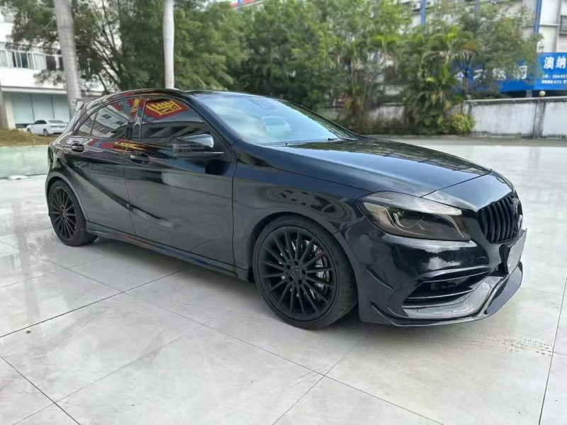 广州17年奔驰AMG3