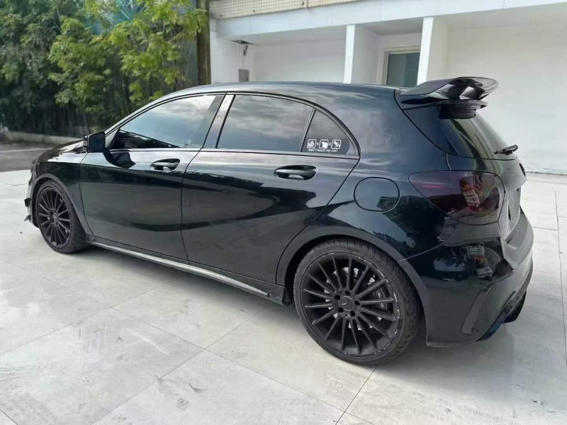 广州17年奔驰AMG8