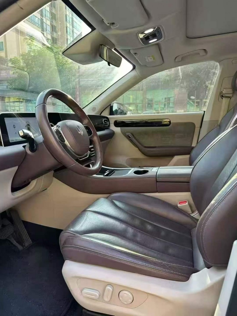 广州23年零跑汽车C116