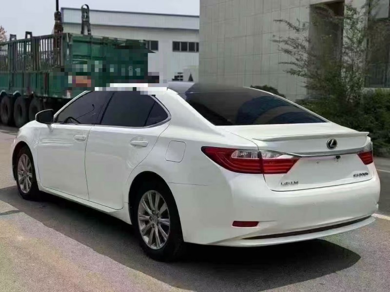 菏泽16年雷克萨斯ES8