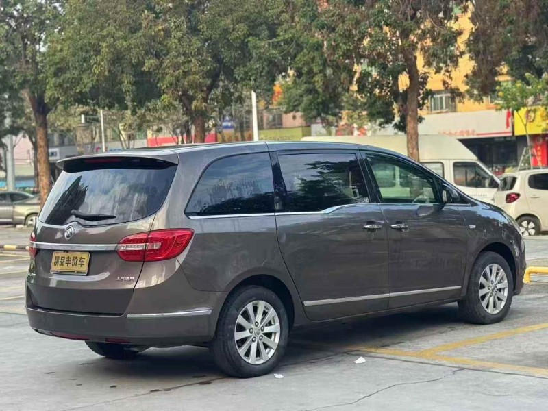 广州17年别克GL87