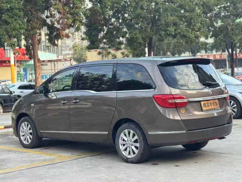 广州17年别克GL88