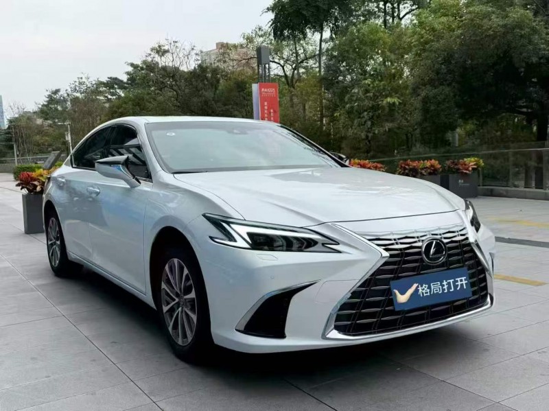 广州25年雷克萨斯ES2