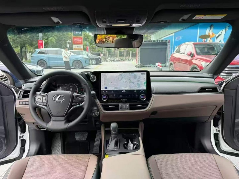 广州25年雷克萨斯ES5