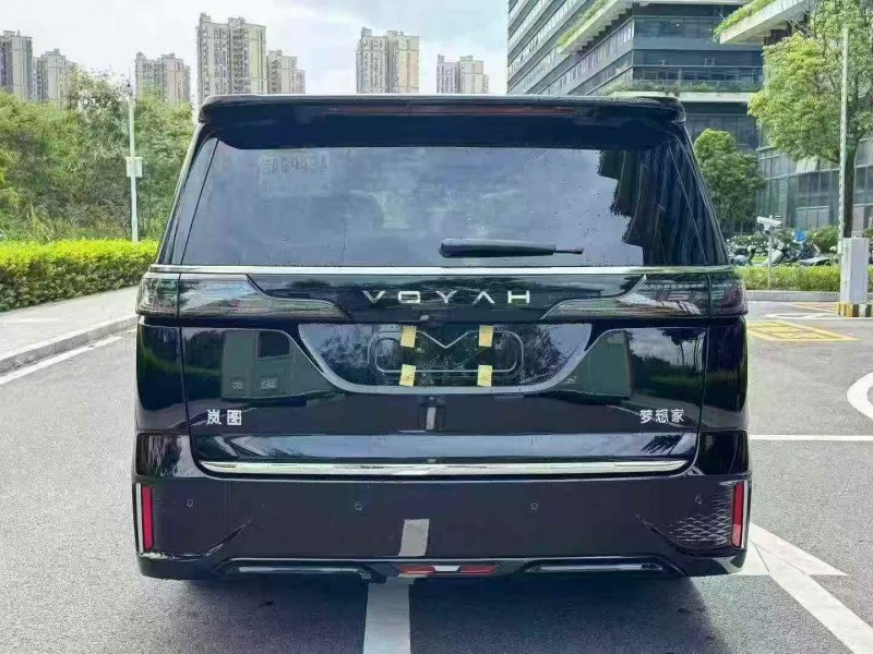 广州25年岚图汽车梦想家9