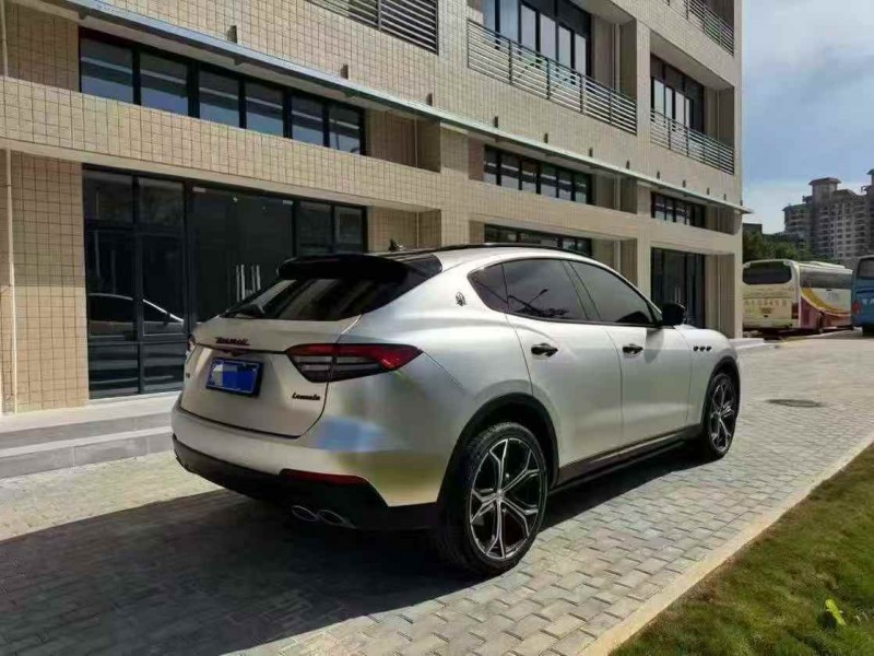 广州19年玛莎拉蒂Levante4