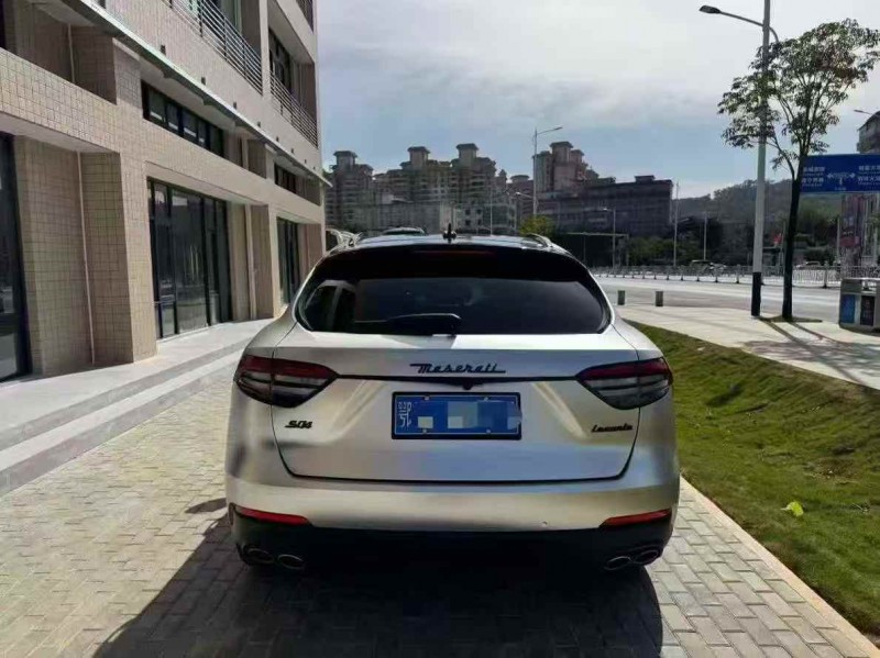 广州19年玛莎拉蒂Levante9