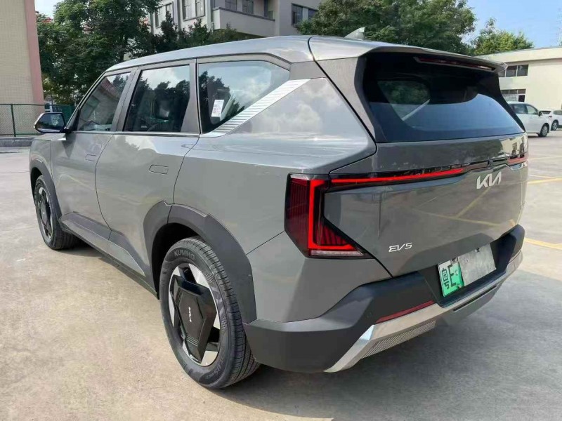 广州25年起亚EV54