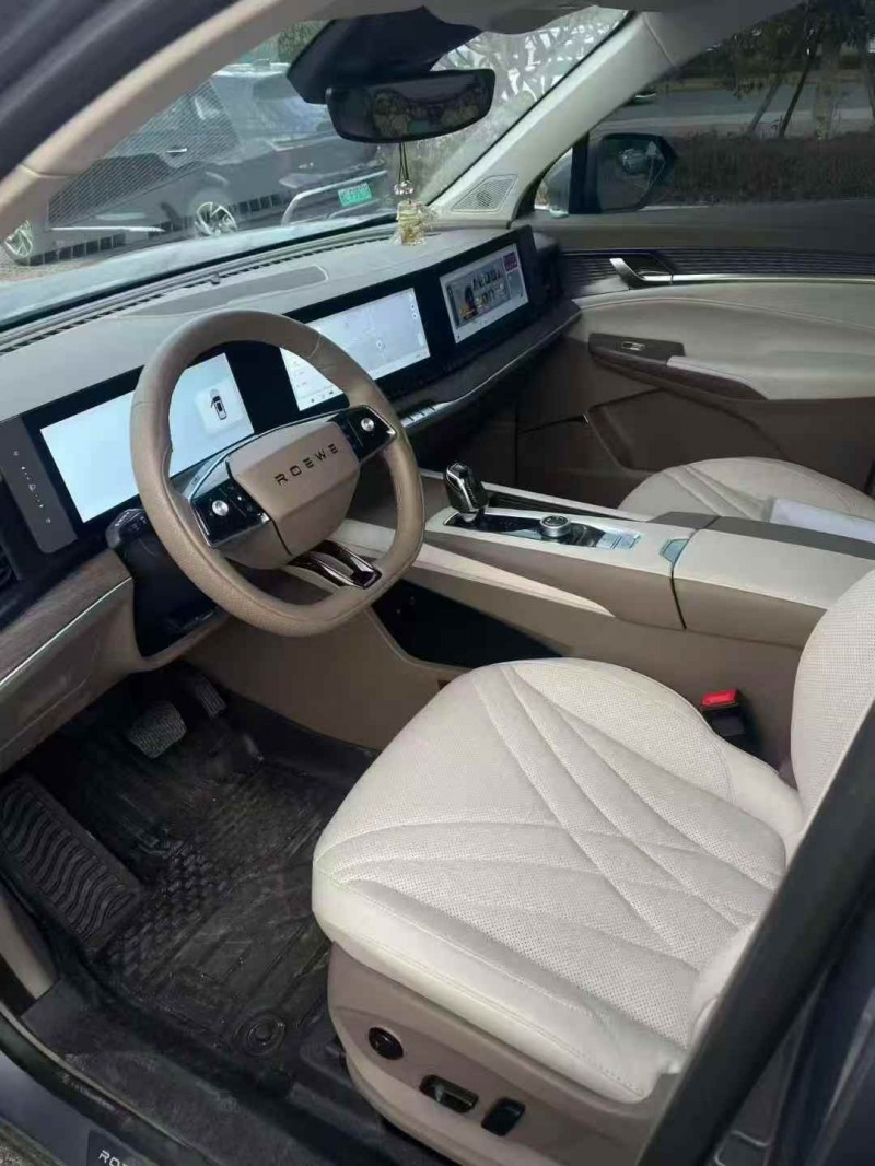 广州23年荣威RX94