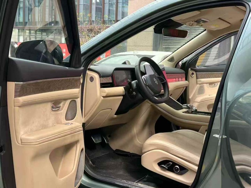 广州22年华为智选问界6