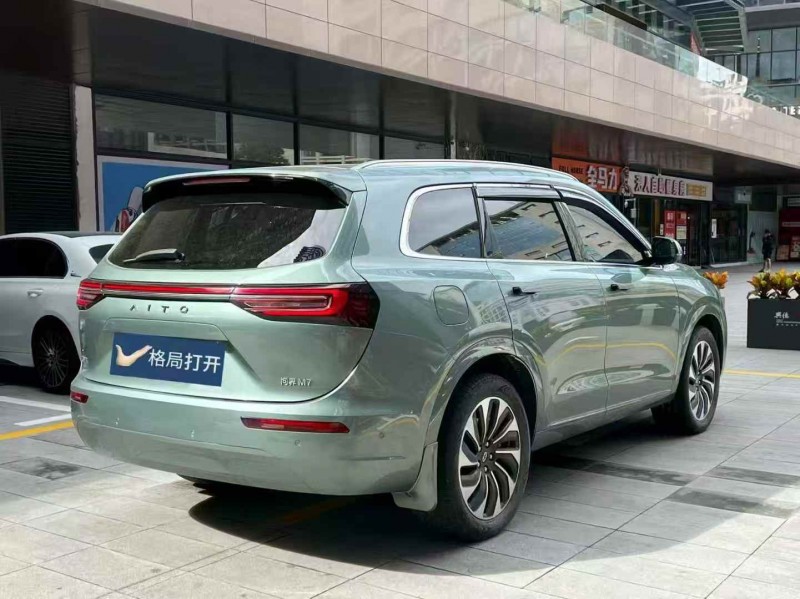 广州22年华为智选问界8