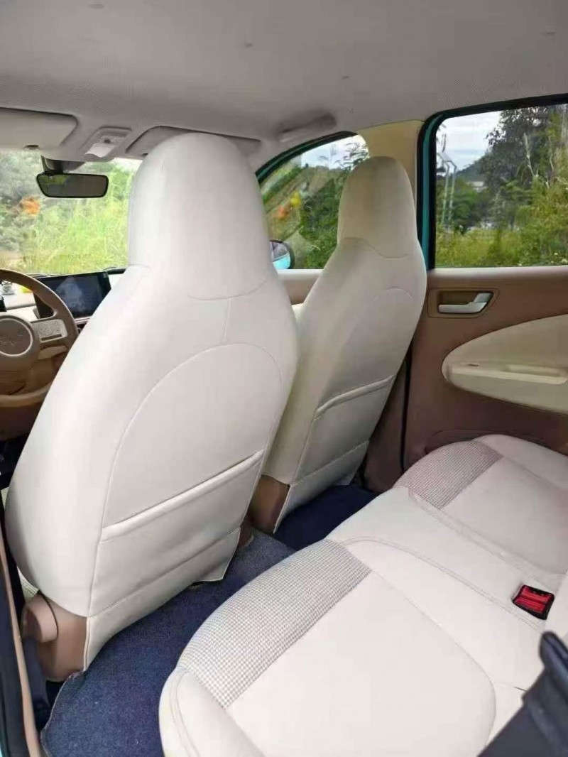 广州25年五菱汽车宏光4