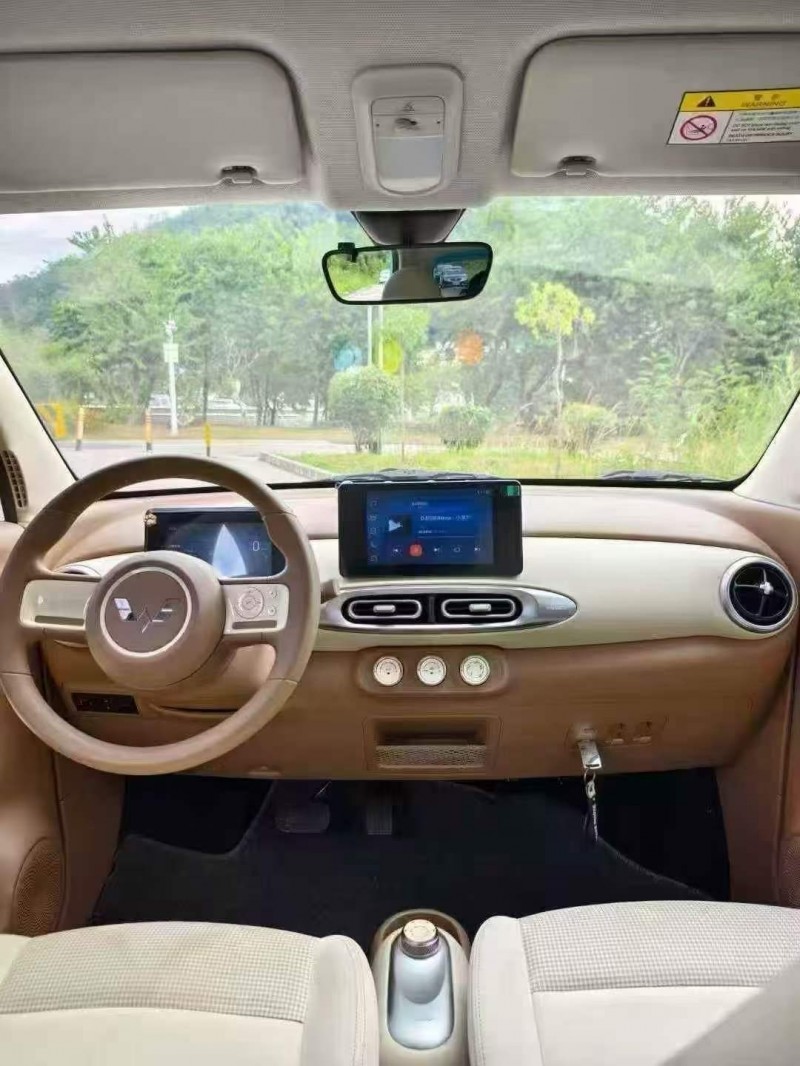 广州25年五菱汽车宏光5