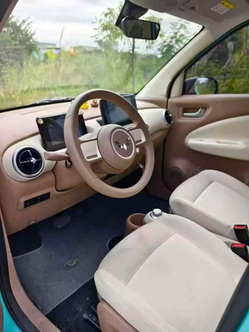 广州25年五菱汽车宏光6