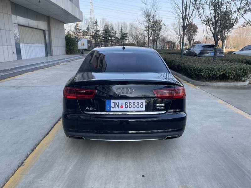 济宁16年奥迪A6L9