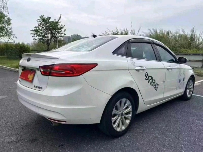 广州17年福特福睿斯8