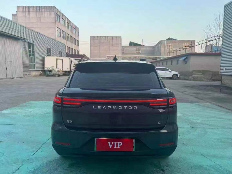 临沂23年零跑汽车C119