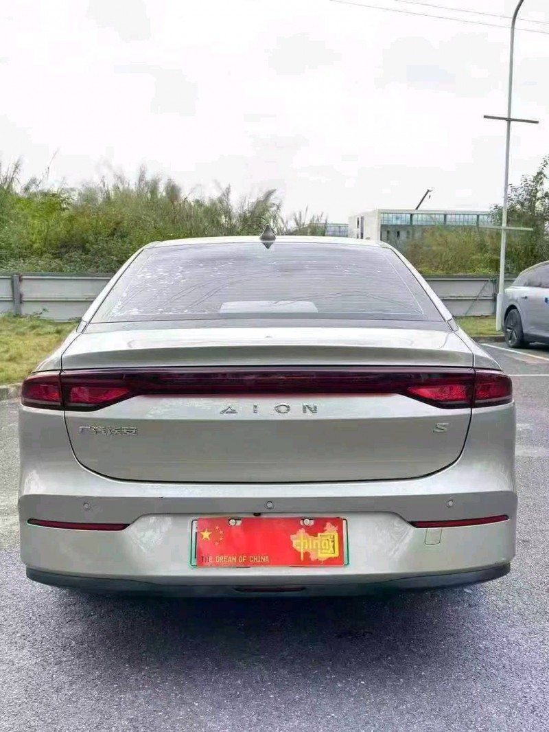 广州22年传祺埃安S7