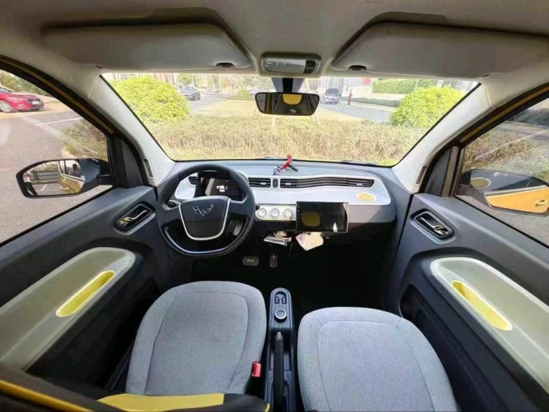 广州23年五菱汽车宏光4