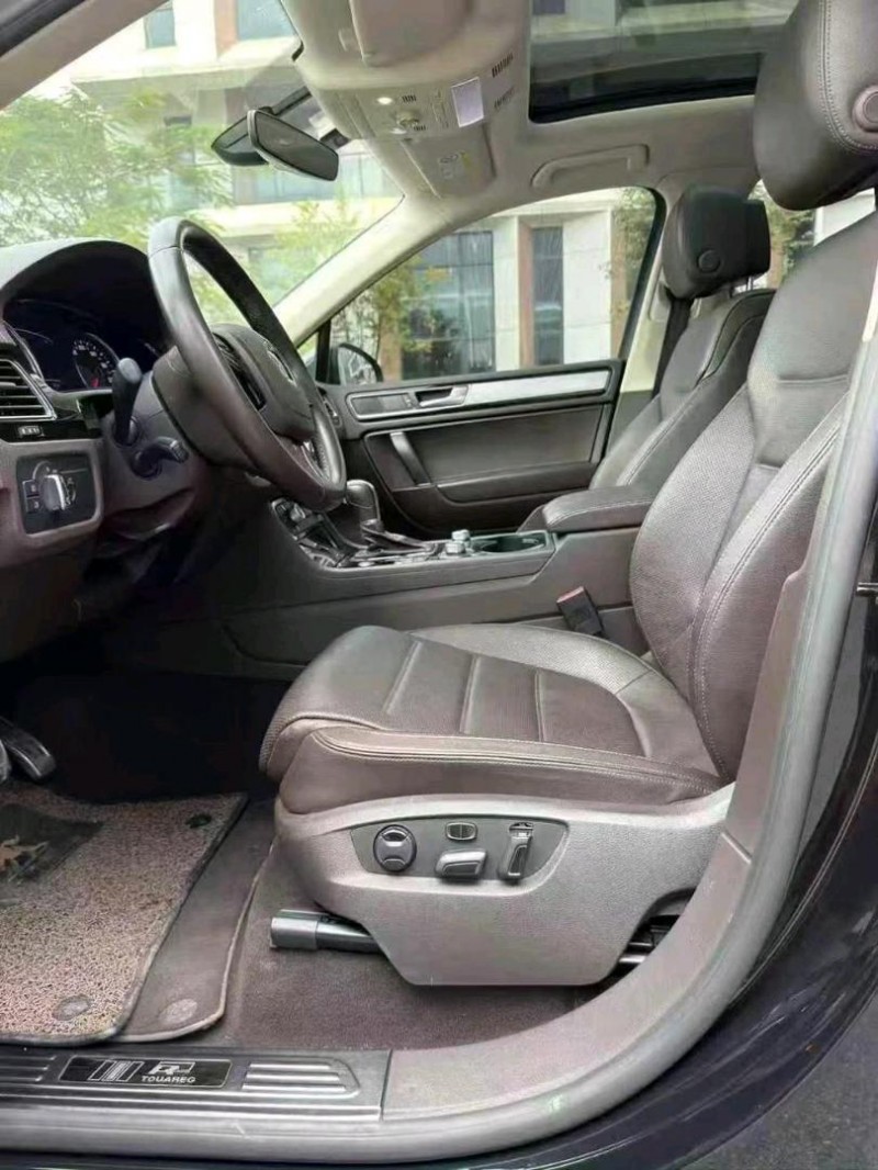 广州18年大众途锐5