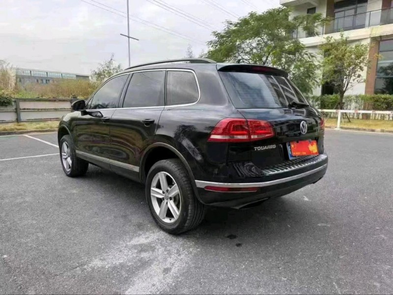 广州18年大众途锐9