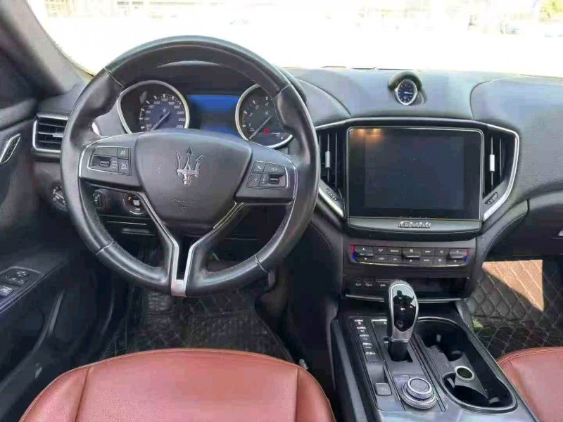 衢州18年玛莎拉蒂Ghibli3