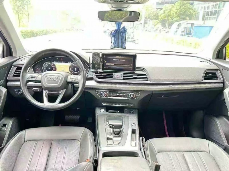 东莞20年奥迪Q55