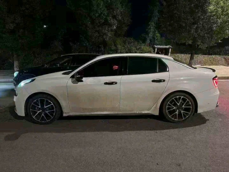 重庆20年领克032