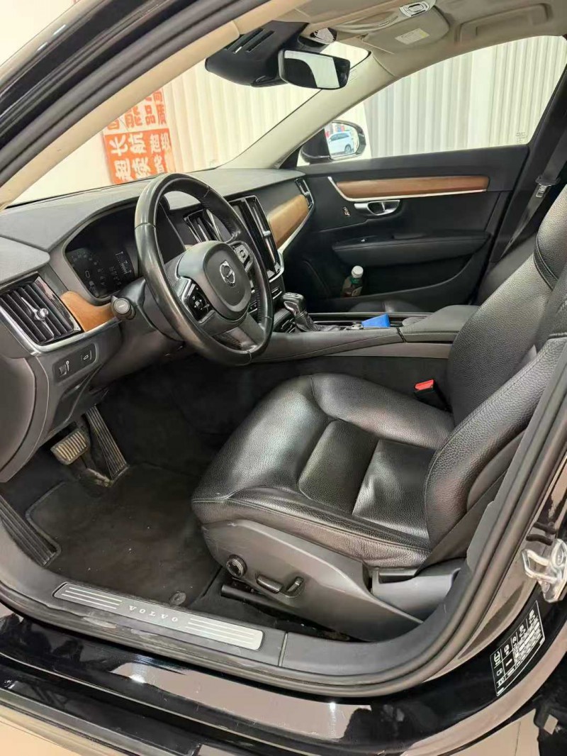 长沙19年沃尔沃S904