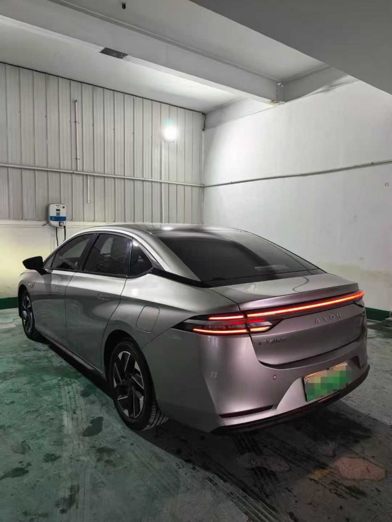 长沙24年传祺埃安S8