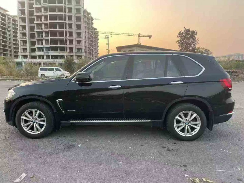 贵港17年宝马X56