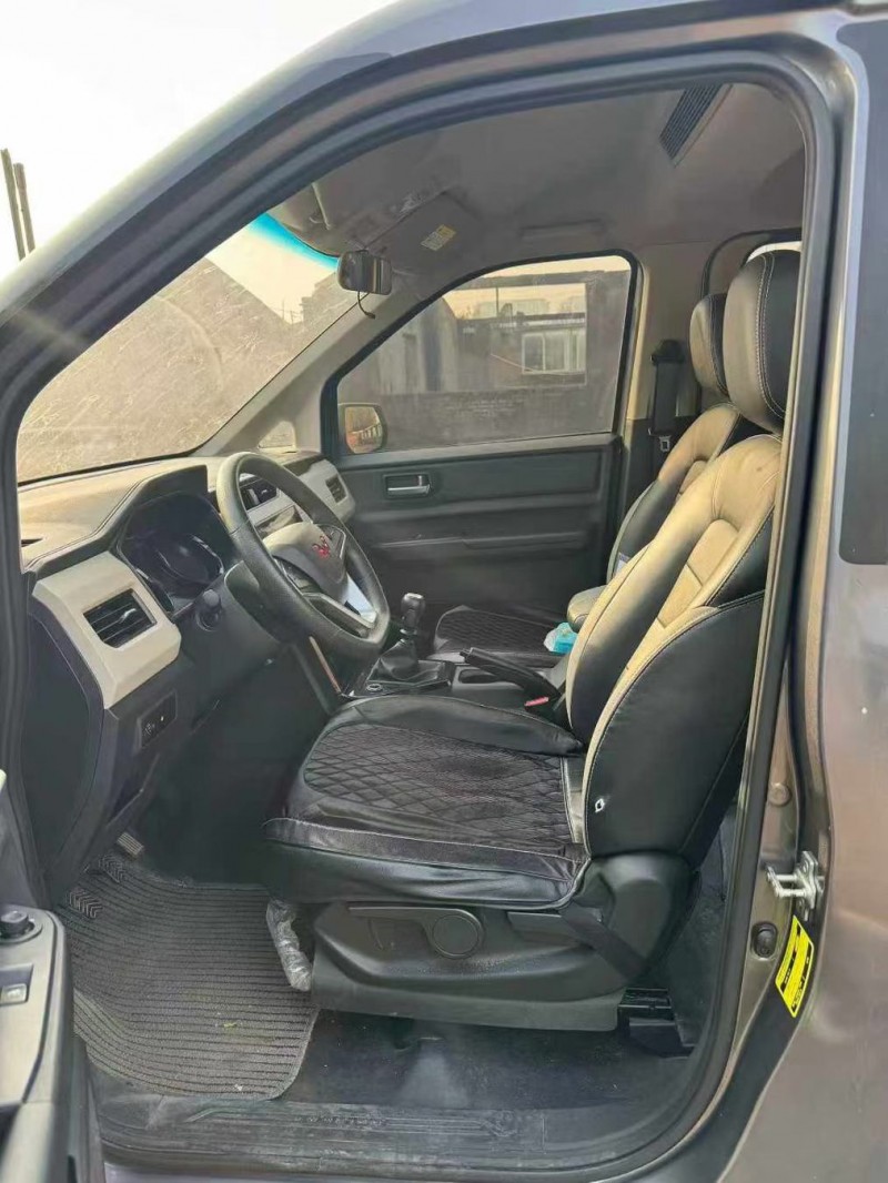 鹤壁22年五菱汽车征程8