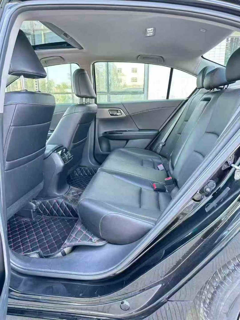 桂林23年宝马1系4