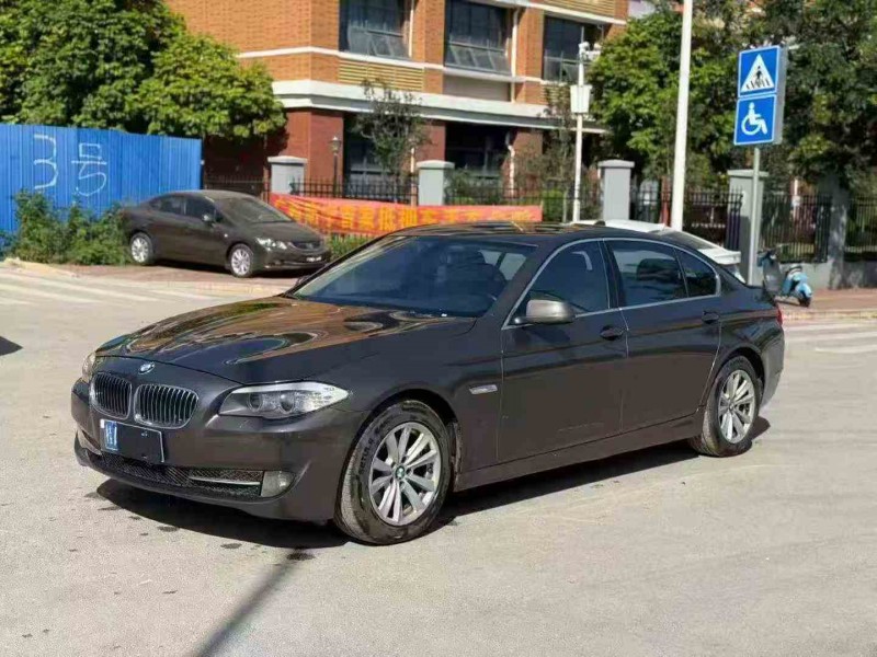 北海12年宝马5系3