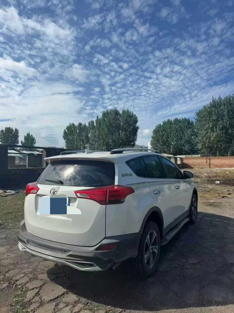 鹤壁15年丰田RAV4荣放6