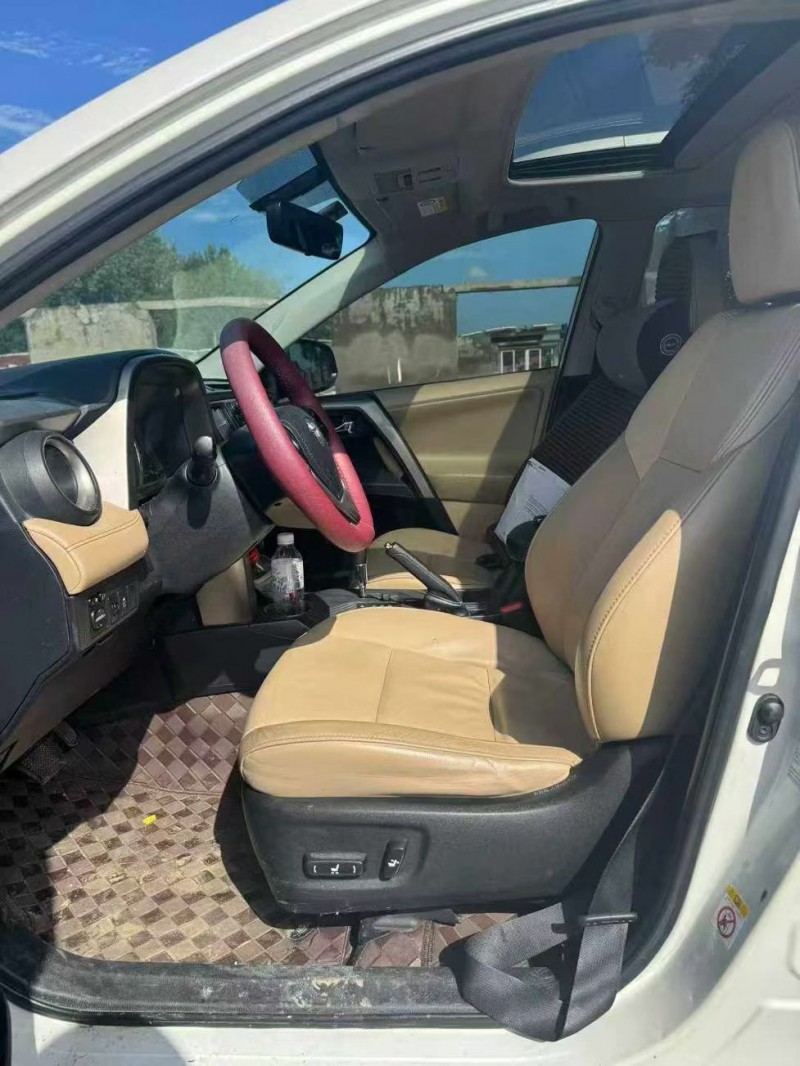 鹤壁15年丰田RAV4荣放8