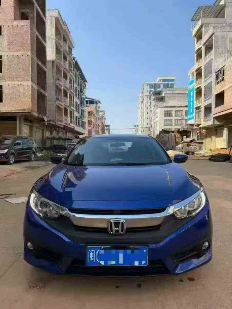 贵港17年本田思域1