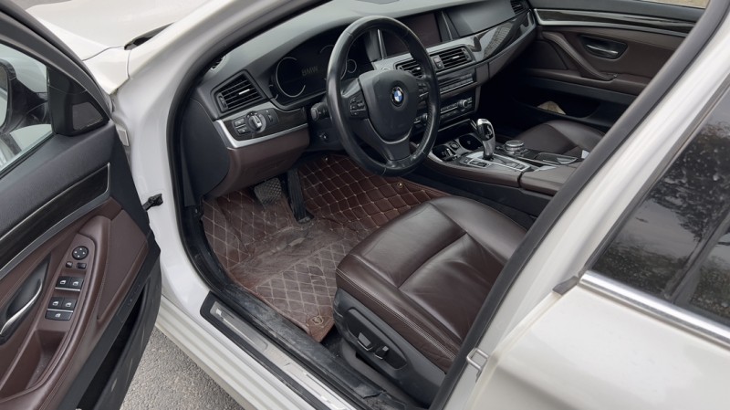 甘南17年宝马5系4