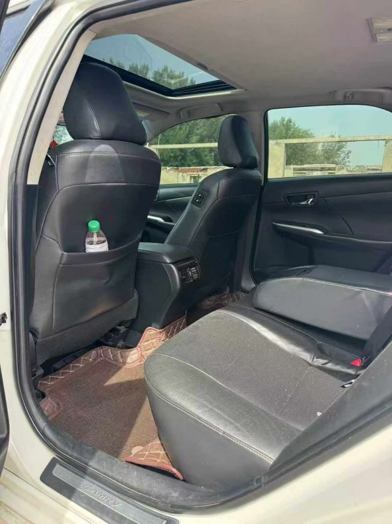 鹤壁17年丰田凯美瑞8