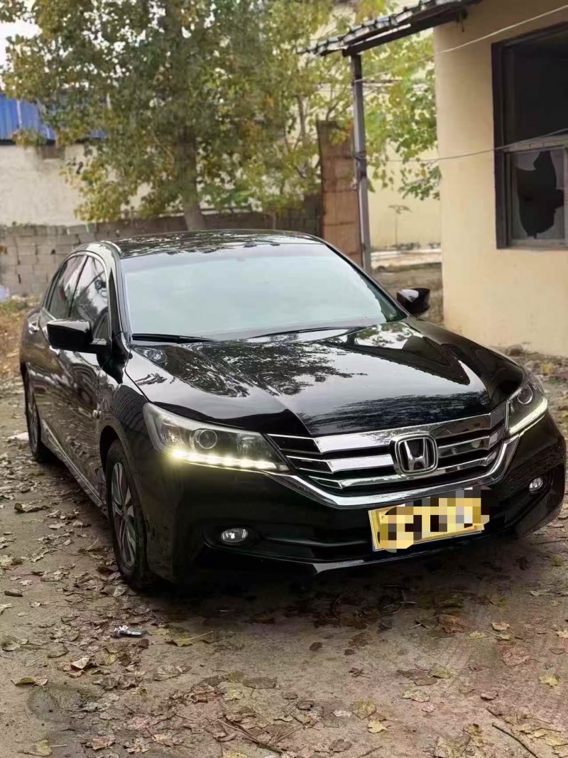 菏泽14年本田雅阁2