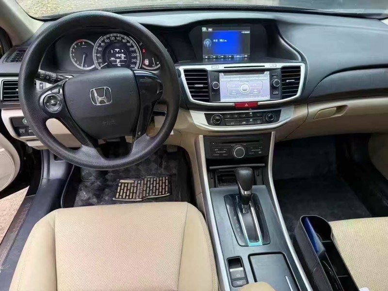 菏泽14年本田雅阁6