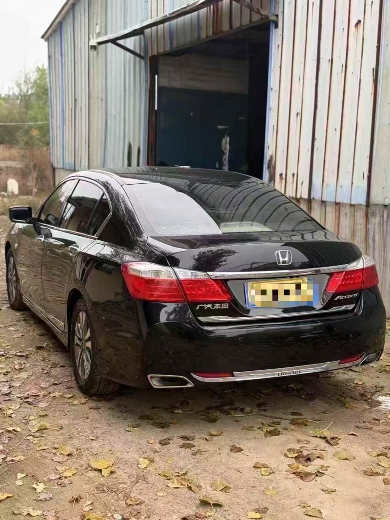 菏泽14年本田雅阁8