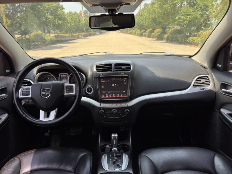 盐城16年道奇酷威9