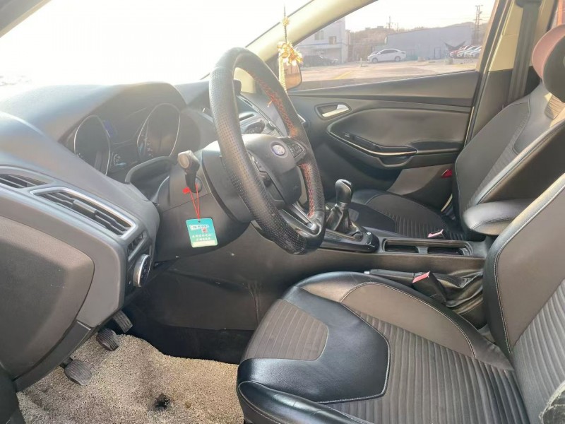 兰州15年福特福克斯4